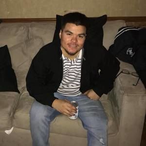 Meet your Posher, Luis